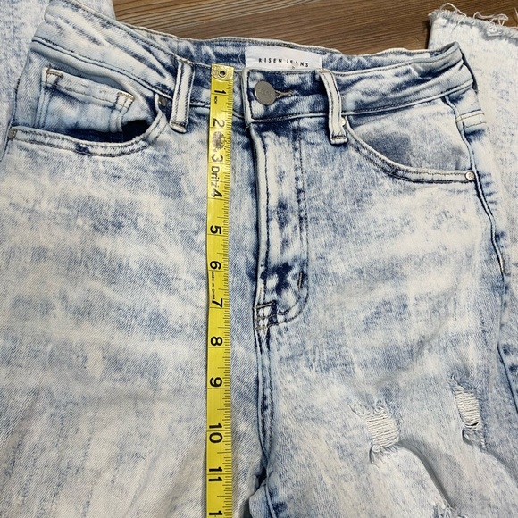 4/$16 Risen Jeans - Picture 12 of 12